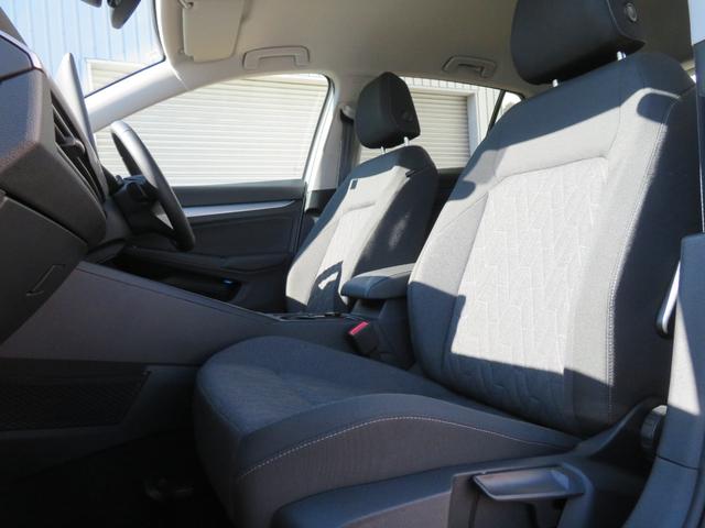 ゴルフ eTSIアクティブ GOLF8.5 当社ワンオーナー試乗車 App-Connect(AppleCarPlay) TechP(ダイナミックコーナリングライト IQLIGHT) レーンチェンジアシスト Rトラフィックアラート(10枚目)