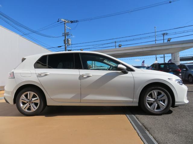 ゴルフ eTSIアクティブ GOLF8.5 当社ワンオーナー試乗車 App-Connect(AppleCarPlay) TechP(ダイナミックコーナリングライト IQLIGHT) レーンチェンジアシスト Rトラフィックアラート(16枚目)