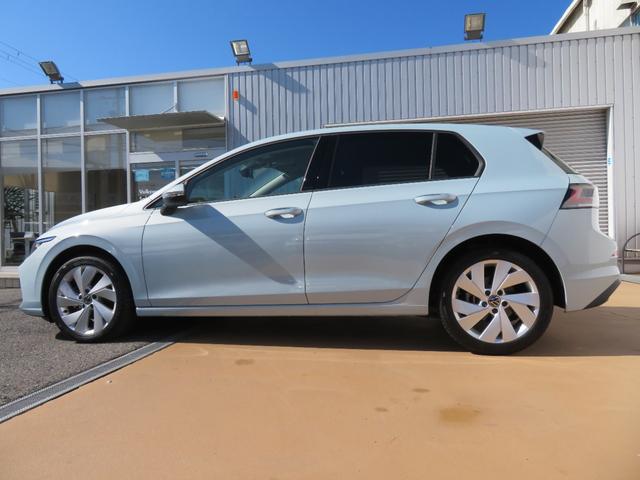 ゴルフ ＴＤＩアクティブアドバンス　ＧＯＬＦ８．５　当社ワンオーナー社有車　禁煙車　Ａｐｐ－Ｃｏｎｎｅｃｔ　ダイナミックライトアシスト　ＩＱＬＩＧＨＴ　ダイナミックターンインジケーター　レーンチェンジアシスト　リヤトラフィックアラート（12枚目）