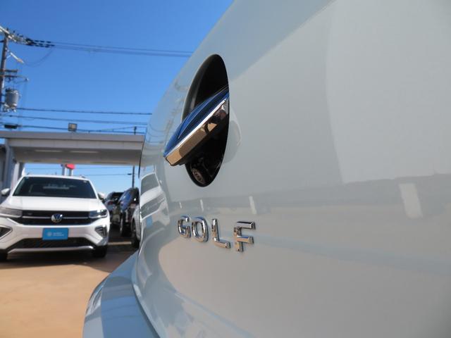 ゴルフ ＴＤＩアクティブアドバンス　ＧＯＬＦ８．５　当社ワンオーナー社有車　禁煙車　Ａｐｐ－Ｃｏｎｎｅｃｔ　ダイナミックライトアシスト　ＩＱＬＩＧＨＴ　ダイナミックターンインジケーター　レーンチェンジアシスト　リヤトラフィックアラート（23枚目）