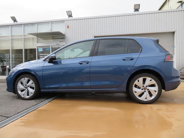 ゴルフ ＴＤＩアクティブアドバンス　ＧＯＬＦ８．５　当社ワンオーナー社有車　禁煙車　Ａｐｐ－Ｃｏｎｎｅｃｔ（ＡｐｐｌｅＣａｒＰｌａｙ　ＡｎｄｒｏｉｄＡｕｔｏ）　ＩＱＬＩＧＨＴ　ダイナミックターンインジケーター　レーンチェンジアシスト（12枚目）