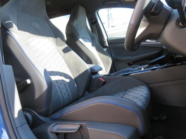 ゴルフヴァリアント ｅＴＳＩ　Ｒライン　８．５　当社ワンオーナー試乗車　禁煙車　Ｄｉｓｃｏｖｅｒ　ＴｅｃｈＰ（ダイナミックライトアシスト　アラウンドモニター　ＩＱＬＩＧＨＴ　テールゲートＥａｓｙＯｐｅｎ＆Ｃｌｏｓｅ）　レーンチェンジアシスト（22枚目）