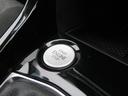 キーが作動範囲にあるとき、運転席助手席ドアハンドル、テールゲートスイッチに触れることで施錠解錠のできるスマートエントリースタートシステムです☆