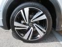 T-CROSS TSI R-LINEは純正18インチ5Wスポークアルミホイール「Nevada」を装着しています☆