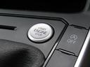 キーが作動範囲にあるとき、運転席・助手席ドアハンドル、テールゲートスイッチに触れることで施錠・解錠のできるスマートエントリー&スタートシステムです☆