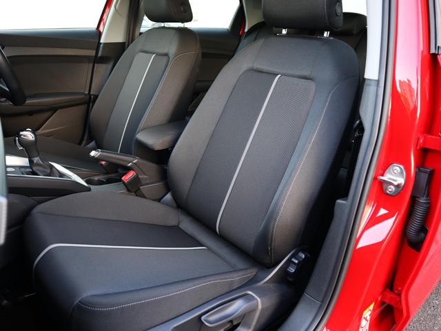 Ａ１スポーツバック ３５ＴＦＳＩ　アドバンスド　ナビゲーションパッケージ　コンビニエンスパッケージ　アシスタンスパッケージ　ＴＶチューナー　スマートフォンインターフェース　センターアームレスト　ワイヤレスチャージング（20枚目）