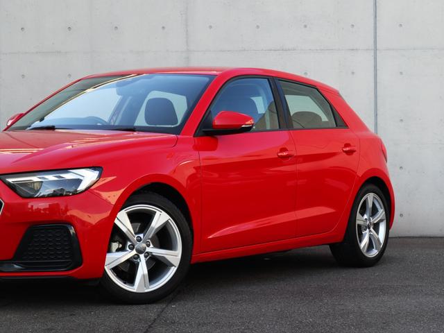 Ａ１スポーツバック ３５ＴＦＳＩ　アドバンスド　ナビゲーションパッケージ　コンビニエンスパッケージ　アシスタンスパッケージ　ＴＶチューナー　スマートフォンインターフェース　センターアームレスト　ワイヤレスチャージング（43枚目）