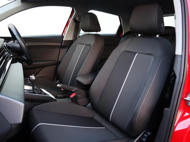 Ａ１スポーツバック ３５ＴＦＳＩ　アドバンスド　ナビゲーションパッケージ　コンビニエンスパッケージ　アシスタンスパッケージ　ＴＶチューナー　スマートフォンインターフェース　センターアームレスト　ワイヤレスチャージング（48枚目）