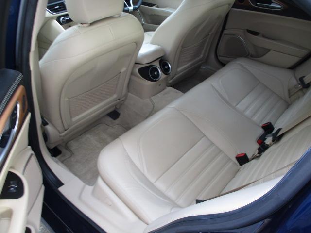 ジュリア スーパー 新車保証書・整備手帳・記録簿・取説・Sキー・革シート(ヒーター付)・Rカメラ・ETC・パドルシフト(12枚目)