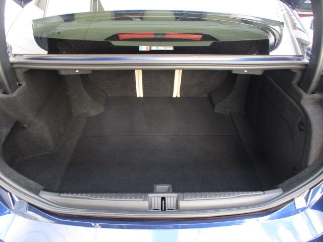 ジュリア スーパー 新車保証書・整備手帳・記録簿・取説・Sキー・革シート(ヒーター付)・Rカメラ・ETC・パドルシフト(17枚目)