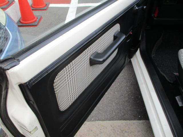 シティ カブリオレ 記録簿(H7からR7)・ETC・内外装・幌・機関が良い車両です。マフラー交換済み・タイミングベルト・ウォーターポンプ交換済み(14枚目)