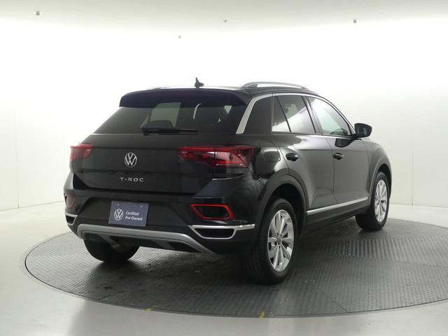 Ｔ－ロック ＴＳＩ　スタイル　Ｖｏｌｋｓｗａｇｅｎ認定中古車　純正ナビゲーションシステム　ＥＴＣ２．０　１，５００ｃｃ　ＴＳＩエンジン　７速ＤＳＧ　２ゾーンオートエアコン（3枚目）