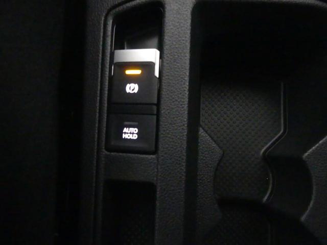 Ｔ－ロック ＴＳＩ　スタイル　Ｖｏｌｋｓｗａｇｅｎ認定中古車　純正ナビゲーションシステム　ＥＴＣ２．０　１，５００ｃｃ　ＴＳＩエンジン　７速ＤＳＧ　２ゾーンオートエアコン（11枚目）