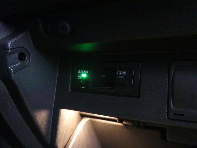 Ｔ－ロック ＴＳＩ　スタイル　Ｖｏｌｋｓｗａｇｅｎ認定中古車　純正ナビゲーションシステム　ＥＴＣ２．０　１，５００ｃｃ　ＴＳＩエンジン　７速ＤＳＧ　２ゾーンオートエアコン（16枚目）