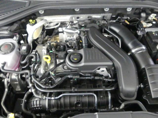 Ｔ－ロック ＴＳＩ　スタイル　Ｖｏｌｋｓｗａｇｅｎ認定中古車　純正ナビゲーションシステム　ＥＴＣ２．０　１，５００ｃｃ　ＴＳＩエンジン　７速ＤＳＧ　２ゾーンオートエアコン（28枚目）