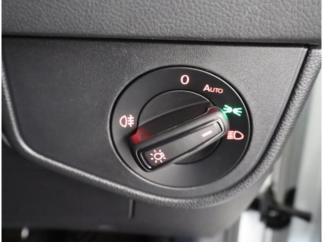 ポロ TSIコンフォートライン アダプティブクルーズコントロール オートライト レインセンサー LEDヘッドライト 純正ナビゲーション ETC バックカメラ(14枚目)