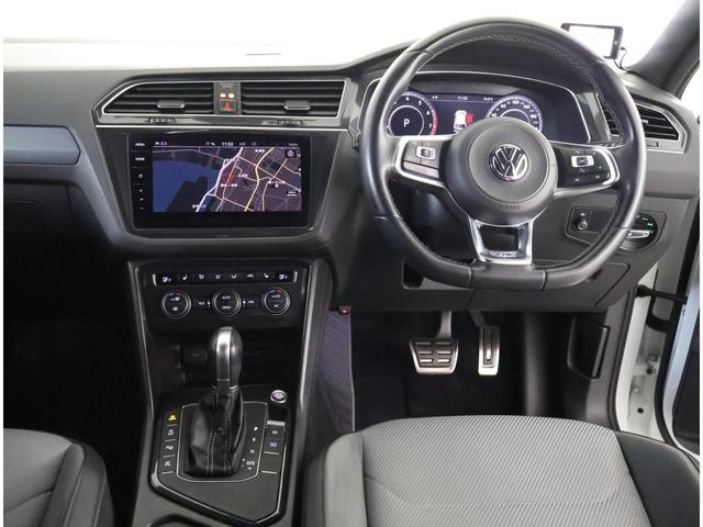 ティグアン ＴＳＩ　Ｒライン　ＴＳＩエンジンＡＣＣルーフレールＣＤ・ＳＤ・ＤＶＤ　ＢｌｕｅｔｏｏｔｈカープレイリアビューカメラＥＴＣ．０ブラインドスポットブレーキアシストＲ－ＬＩＮＥスペアキー有（3枚目）