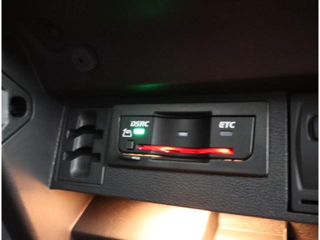 ティグアン ＴＳＩ　Ｒライン　ＴＳＩエンジンＡＣＣルーフレールＣＤ・ＳＤ・ＤＶＤ　ＢｌｕｅｔｏｏｔｈカープレイリアビューカメラＥＴＣ．０ブラインドスポットブレーキアシストＲ－ＬＩＮＥスペアキー有（17枚目）