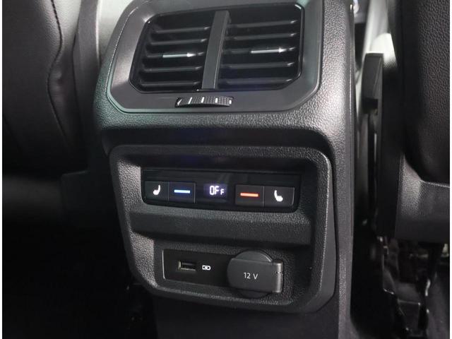 ティグアン ＴＳＩ　Ｒライン　ＴＳＩエンジンＡＣＣルーフレールＣＤ・ＳＤ・ＤＶＤ　ＢｌｕｅｔｏｏｔｈカープレイリアビューカメラＥＴＣ．０ブラインドスポットブレーキアシストＲ－ＬＩＮＥスペアキー有（26枚目）