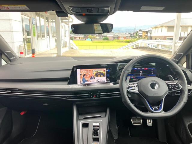 ゴルフＲ Ｒ　認定中古車１年保証付　車検整備付　ワンオーナー車　禁煙車　ＬＥＤヘッドライト　バックカメラ　レーンキープアシスト　フロントアシスト　ブラインドスポット　リヤトラフィックアシスト（6枚目）