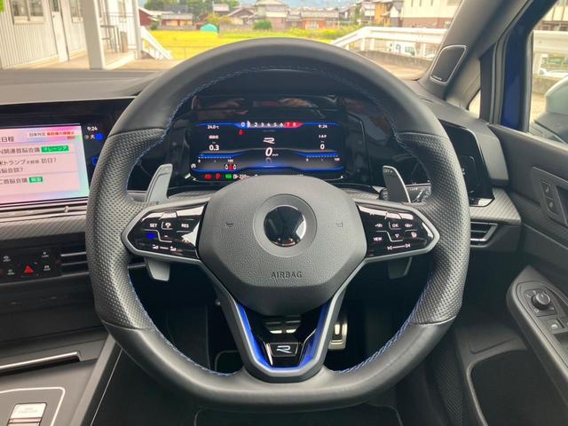 ゴルフＲ Ｒ　認定中古車１年保証付　車検整備付　ワンオーナー車　禁煙車　ＬＥＤヘッドライト　バックカメラ　レーンキープアシスト　フロントアシスト　ブラインドスポット　リヤトラフィックアシスト（21枚目）