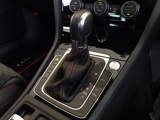 パフォーマンス VW純正ナビ ETC バックカメラ 障害物センサー デジタルメーター フロントアシスト レーンアシスト サイドアシスト DCC ACC Bluetooth 音声ナビ 認定中古車保証 ディーラー車(25枚目)