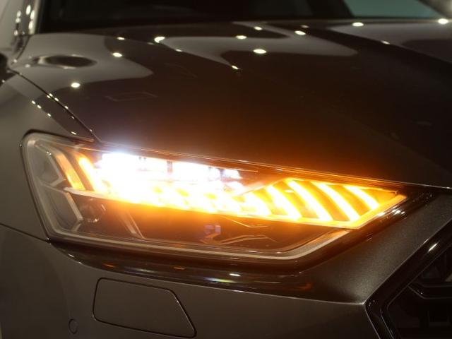 Ａ７スポーツバック ４０ＴＤＩクワトロ　Ｓラインパッケージ　ディーゼルターボ　４ＷＤ　認定中古車　パノラマサンルーフ　マトリクスＬＥＤヘッドライト　レーザーライトパッケージ　ブラックスタイリング　２１インチアルミホイール　ダンピングコントロールサスペンション（5枚目）
