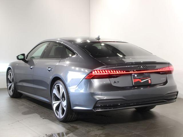 Ａ７スポーツバック ４０ＴＤＩクワトロ　Ｓラインパッケージ　ディーゼルターボ　４ＷＤ　認定中古車　パノラマサンルーフ　マトリクスＬＥＤヘッドライト　レーザーライトパッケージ　ブラックスタイリング　２１インチアルミホイール　ダンピングコントロールサスペンション（7枚目）