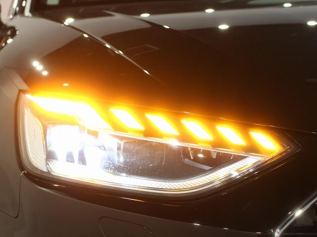 Ａ４ ３５ＴＦＳＩ　Ｓライン　認定中古車　マトリクスＬＥＤヘッドライト　電動調整シート　シートヒーター　ＴＶチューナー　サラウンドビューカメラ　ワイヤレスチャージング（6枚目）