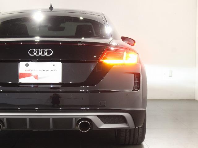 ＴＴクーペ ４０ＴＦＳＩ　Ｓラインパッケージ　認定中古車　コンフォートパッケージ　マトリクスＬＥＤヘッドライト　電動調整シート　シートヒーター　ハーフレザーシート（アルカンターラ／レザーＳロゴ）　バックモニター（12枚目）