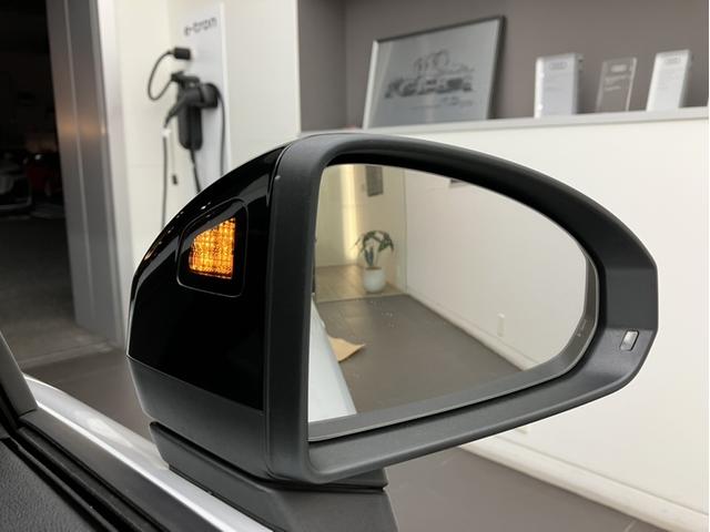 TTクーペ Sラインコンペティション 4WD 認定中古車 マトリクスLEDヘッドライト リヤスポイラー アルカンターラレザーSロゴ 19インチオプションホイール 電動調整シート シートヒーター TVチューナー(18枚目)