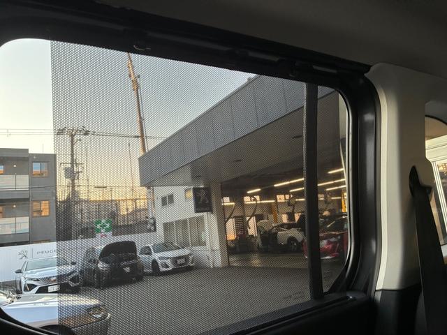 ベルランゴ マックス　ブルーＨＤｉ　純正ＥＴＣ　ドラレコ前後　弊社社用車　パノラミックガラスルーフ　アクティブクルーズコントロール　ブラインドスポットモニター　レーンキープアシスト　クリアランスソナー　衝突被害軽減ブレーキ（16枚目）