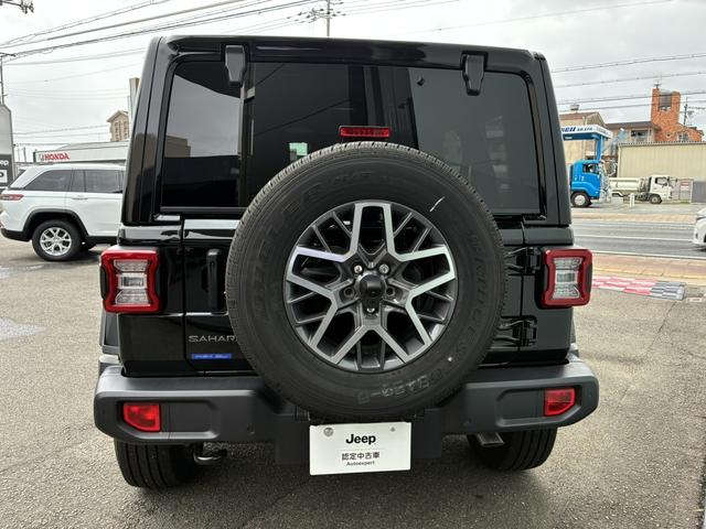 ジープ・ラングラーアンリミテッド サハラ　パワーサイドステップ（3枚目）