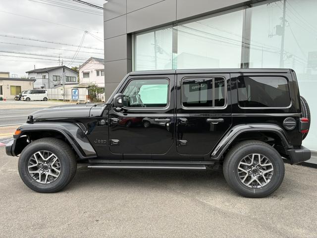 ジープ・ラングラーアンリミテッド サハラ　パワーサイドステップ（5枚目）