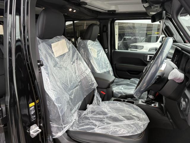 ジープ・ラングラーアンリミテッド サハラ　パワーサイドステップ（9枚目）