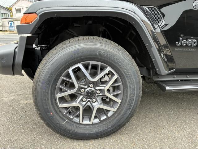 ジープ・ラングラーアンリミテッド サハラ　パワーサイドステップ（14枚目）