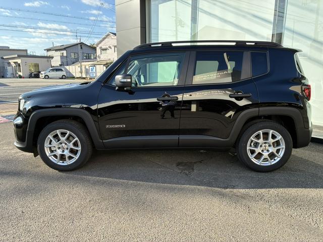 ジープ・レネゲード アルティテュード　ｅ－ハイブリッド（5枚目）