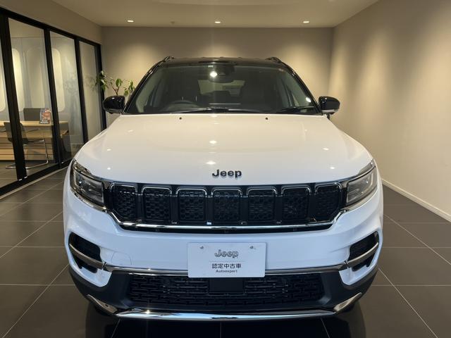 ジープ・コマンダー リミテッド 登録済未使用車(24枚目)