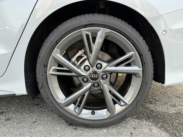 30TFSI Sライン 1オーナー ナビゲーションパッケージ コンビニ&アシスタンスパッケージ マトリクスLEDヘッドライト スマートフォンインターフェース アダプティブクルーズコントロール レーンアシスト シートヒーター(33枚目)