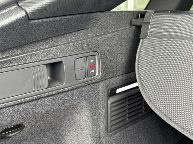 ＳＱ５スポーツバック ベースグレード　マグマレッドレザー＆Ｓヒーター／エアサス／Ｂａｎｇ＆Ｏｌｕｆｓｅｎ／地デジ／マトリクスＬＥＤライト／ＡＣＣ／３６０度カメラ／プライバシーガラス／サイドアシスト／シートメモリー／認定中古車（44枚目）