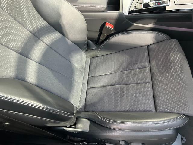 Ａ４アバント ３５ＴＤＩ　Ｓライン　ワンオーナー／ＴＶ／コンフォートパッケージ／３６０度カメラ／マトリクスＬＥＤライト／シートヒーター／電動シート／アダプティブクルーズコントロール／ＡＴテールゲート／サイドアシスト／認定中古車（16枚目）