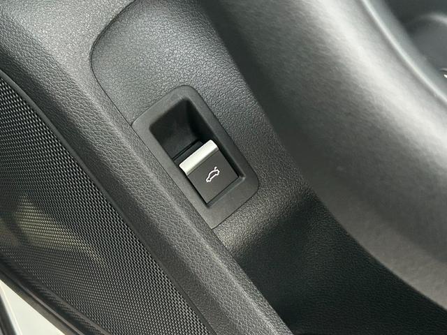 Ａ４アバント ３５ＴＤＩ　Ｓライン　ワンオーナー／ＴＶ／コンフォートパッケージ／３６０度カメラ／マトリクスＬＥＤライト／シートヒーター／電動シート／アダプティブクルーズコントロール／ＡＴテールゲート／サイドアシスト／認定中古車（39枚目）