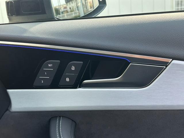 Ａ４ ４０ＴＤＩクワトロ　Ｓライン　コンフォートパッケージ／Ｓラインプラスパッケージ／３６０度カメラ／マトリクスＬＥＤライト／シートヒーター／シートメモリ／サイドアシスト／電動シート／バーチャルコックピット／認定中古車（35枚目）