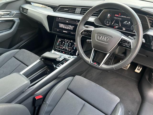 Ｑ８スポーツバック ｅ－トロン ５５ｅ－トロンクワトロ　Ｓライン　ブラックｓｔｙｌｅ／サイレンスパッケージ／インテイリアプラスパッケージ／ＯＰ２１ＡＷ／エアサス／ステアリングヒーター／イージークローザー／バング＆オルフセン／Ｆ・Ｒシートヒーター／認定中古車（14枚目）