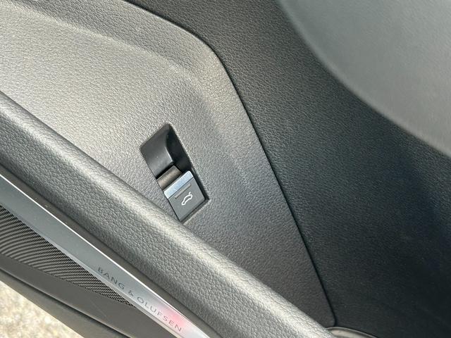 Ｑ８スポーツバック ｅ－トロン ５５ｅ－トロンクワトロ　Ｓライン　ブラックｓｔｙｌｅ／サイレンスパッケージ／インテイリアプラスパッケージ／ＯＰ２１ＡＷ／エアサス／ステアリングヒーター／イージークローザー／バング＆オルフセン／Ｆ・Ｒシートヒーター／認定中古車（41枚目）