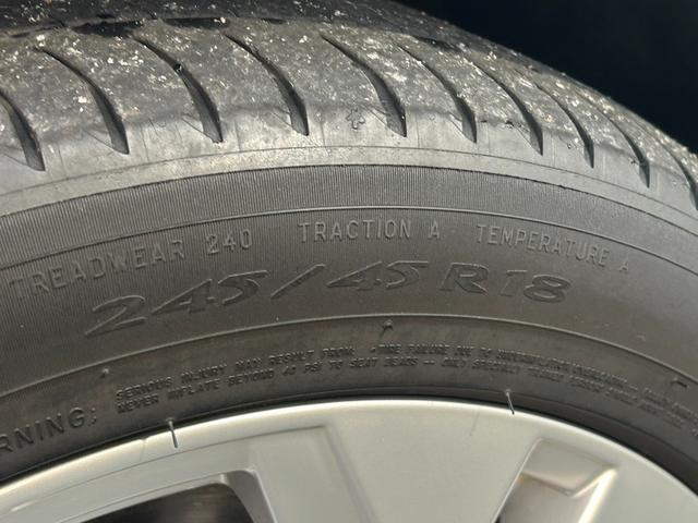 Ｆｏｒ　Ｎｅｘｔ株式会社では、納車後のアフターフォローも兼ねた納車後チェックも行っております。詳しくは担当セールスまでお問合せください。保険やアフターメンテナンスもお任せください。