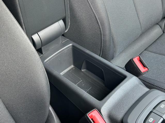 Q2 35TFSIアドバンスド コンビニエンス&アシスタンスP/テクノロジーP/ナビゲーションパッケージ/シートヒーター/バックカメラ/アダプティブクルーズコントロール/サイドアシスト/レーンアシスト/認定中古車(30枚目)