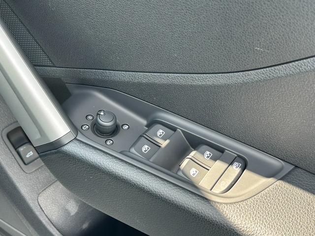 Q2 35TFSIアドバンスド コンビニエンス&アシスタンスP/テクノロジーP/ナビゲーションパッケージ/シートヒーター/バックカメラ/アダプティブクルーズコントロール/サイドアシスト/レーンアシスト/認定中古車(37枚目)