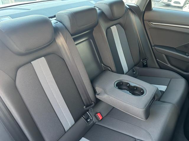 Ａ３セダン ３０ＴＦＳＩアドバンスド　現行モデル／ＭＭＩナビゲーション／ＴＶ／スマートフォンインターフェイス／ワイヤレスチャージ／サイドアシスト／バーチャルコックピット／純正アルミホイール／コーナーセンサー／認定中古車（36枚目）