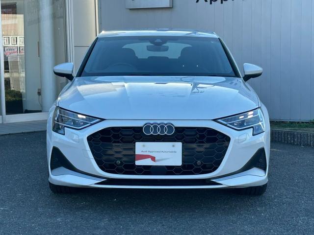 Ａ３ スポーツバック３０ＴＦＳＩアドバンスド　デモカーアップ／現行モデル／ナビパッケージ／コンビニエンス＆アシスタンスパッケージライト／バックカメラ／電動シート／ＬＥＤヘッドライト／シートヒーター／ＡＣＣ／サイドアシスト／認定中古車（6枚目）